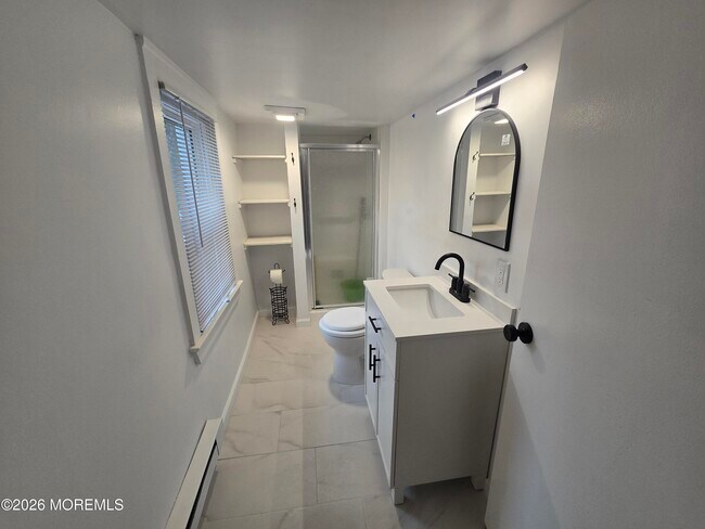 Building Photo - 14 Lakewood Rd