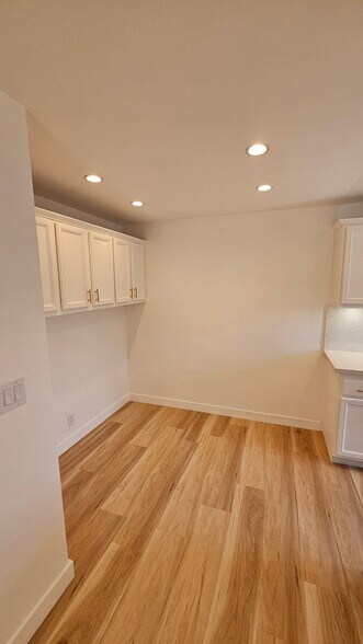 Building Photo - 4434 Lowell Ave