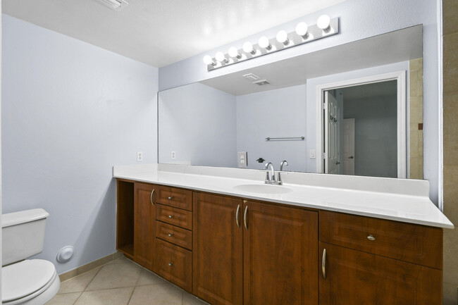 Building Photo - 6565 Emerald Dunes Dr