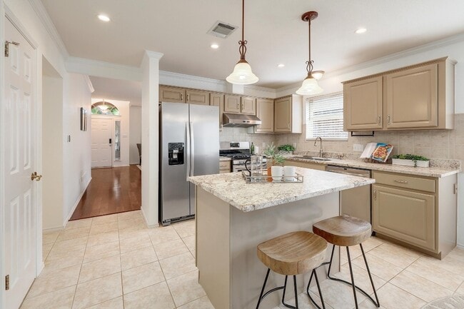 Building Photo - 13413 Bolivia Dr