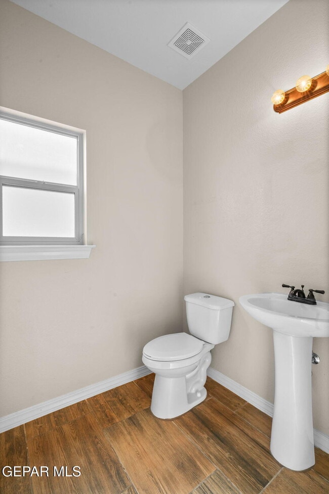 Building Photo - 325 Quiet Pr Dr