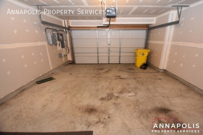Building Photo - 806 Nancy Lynn Ln