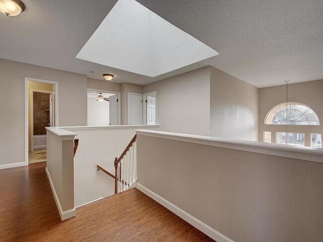 Building Photo - 15410 Cambria Cove