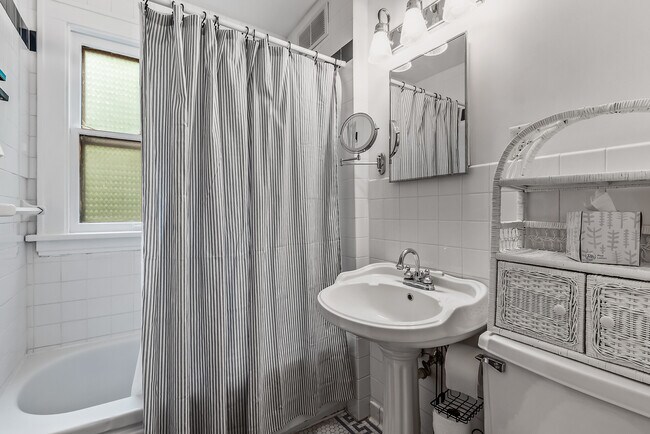 Building Photo - 3829 Blaisdell Ave