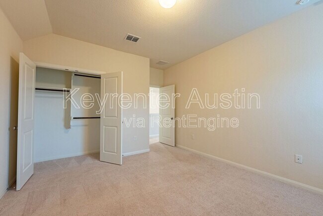 Building Photo - 500 Puerta Vallarta Ln