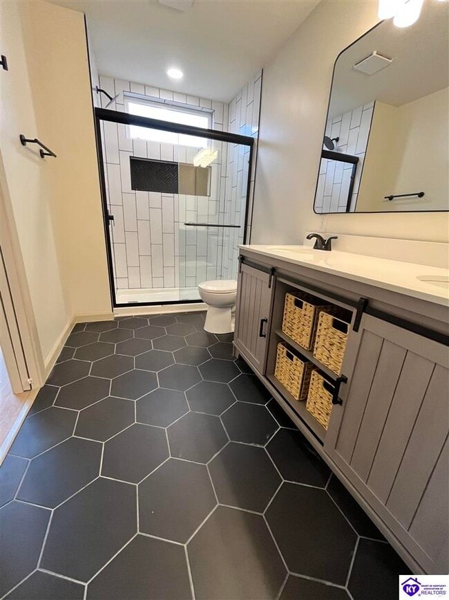 Building Photo - 1003 W Vine St