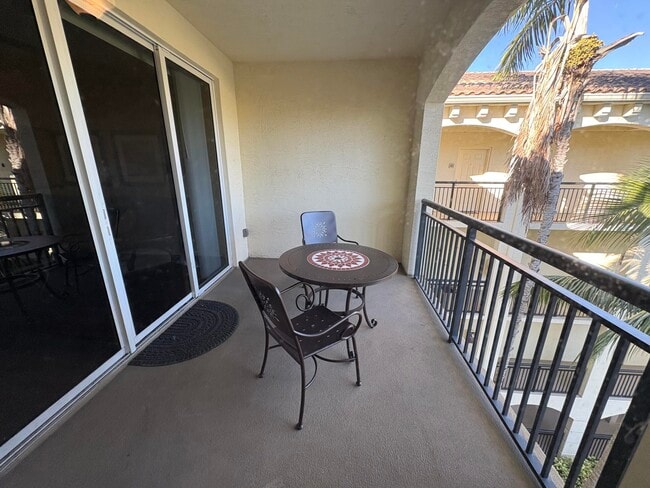 Building Photo - 2419 Renaissance Way