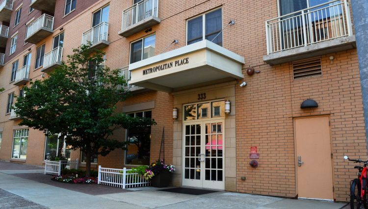 Building Photo - 333 W Mifflin St