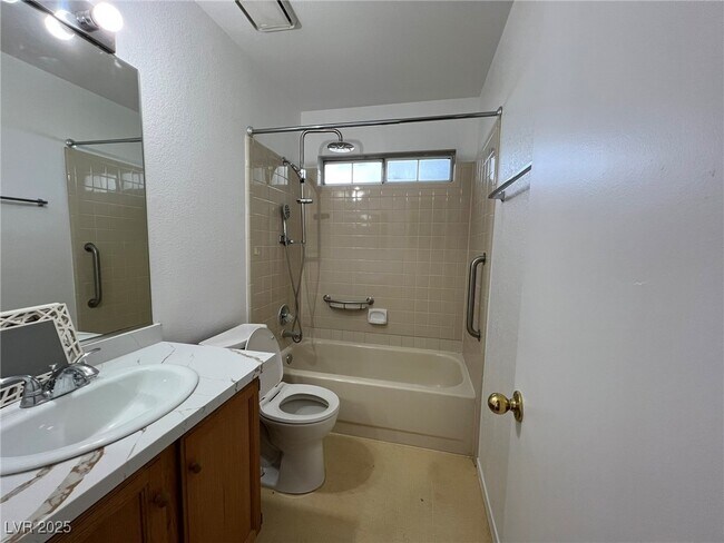 Building Photo - 5101 Future Dr