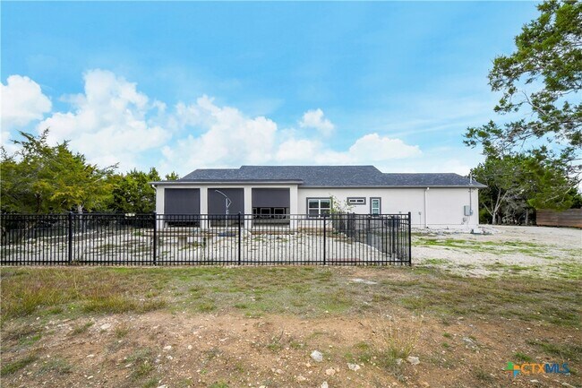 Building Photo - 114 High Point Cir