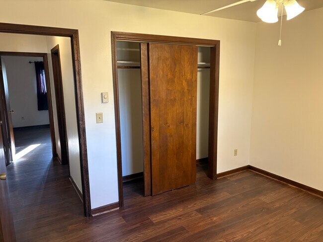 Building Photo - 309 Olsen St