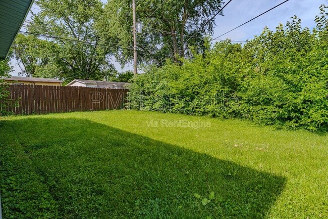 Building Photo - 2760 Medford St