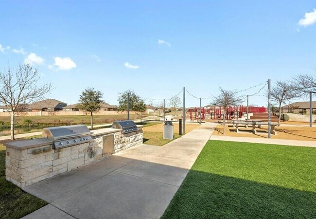 Building Photo - 1228 Vogel Dr