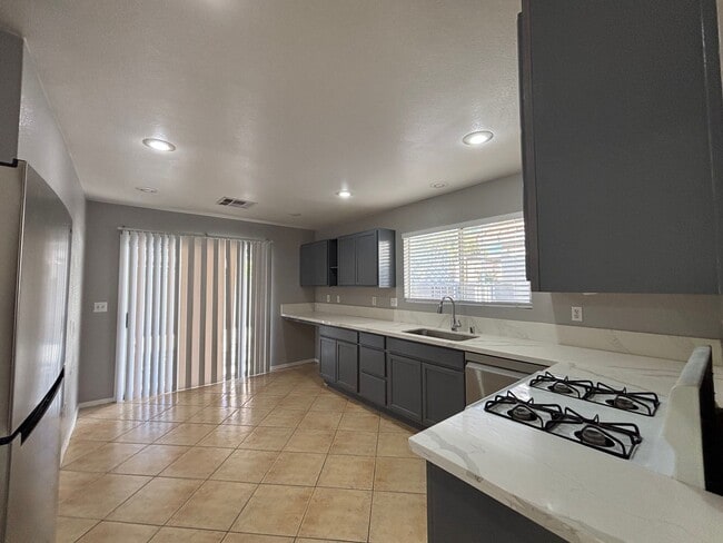 Building Photo - 5344 Dawes Ct