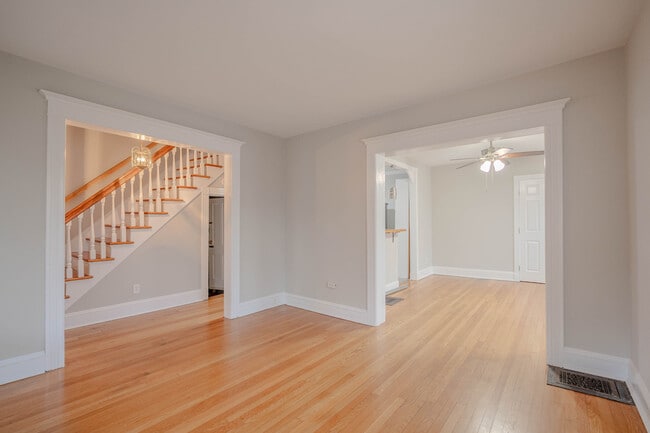 Building Photo - 11 Burritt Ave