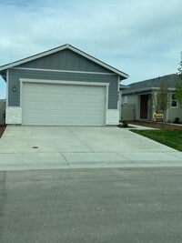 Building Photo - 4588 E Vera Cruz St