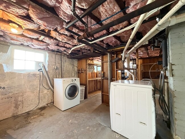 Building Photo - 21 Alton Rd