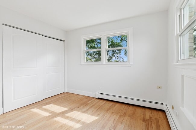 Building Photo - 512 Ida Ct Unit 2