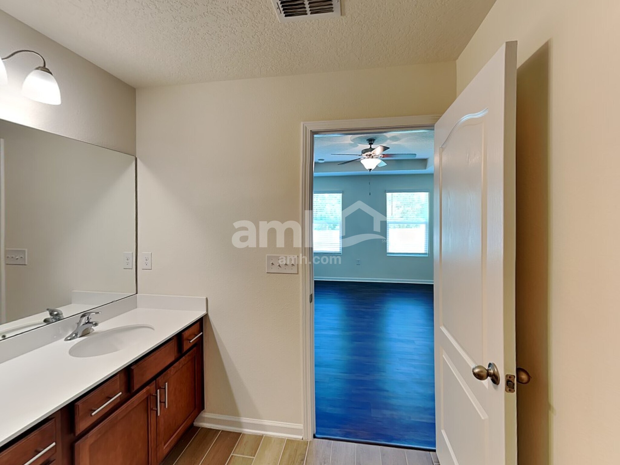 Building Photo - 40 N Hamilton Springs Rd