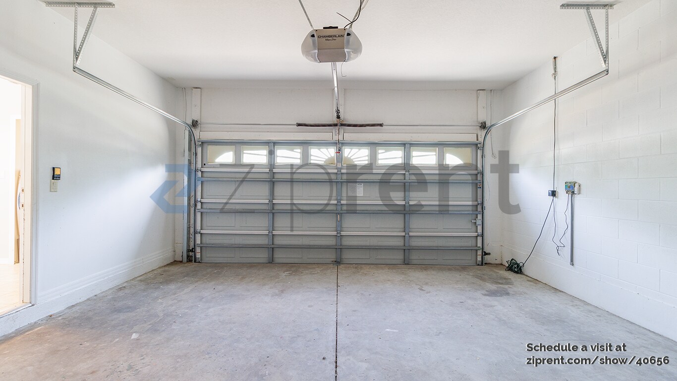 Building Photo - 12841 Scout Ct