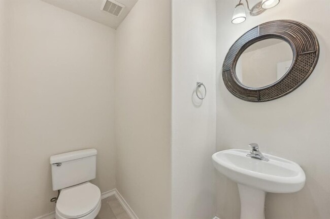 Building Photo - 15403 Court Amber Trail