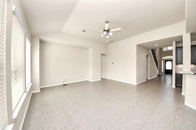 Building Photo - 21254 Lucknow Ln