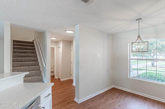 Building Photo - 2315 Wood Hollow Ln