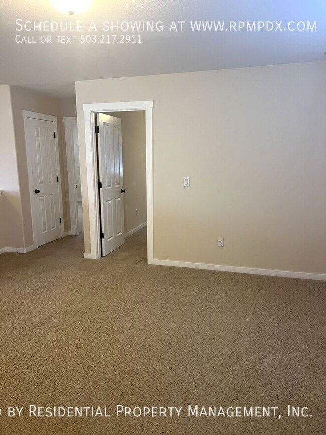 Building Photo - 15355 SW Greenfield Dr