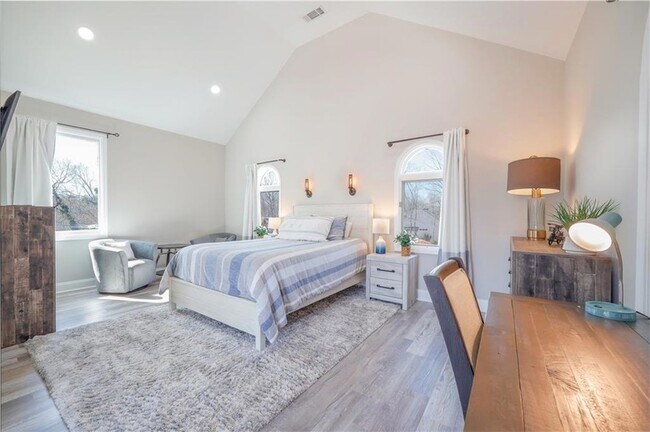 Building Photo - 5997 Warpath Rd