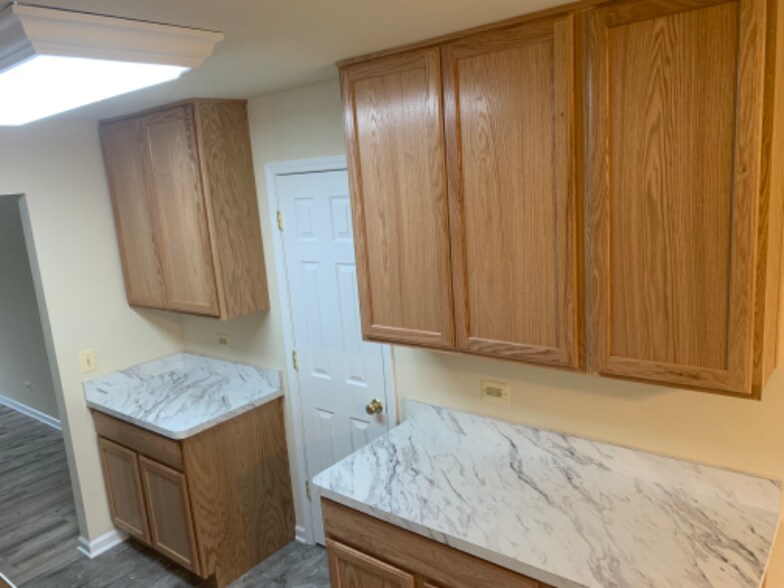 Building Photo - 773 Lippert Ln