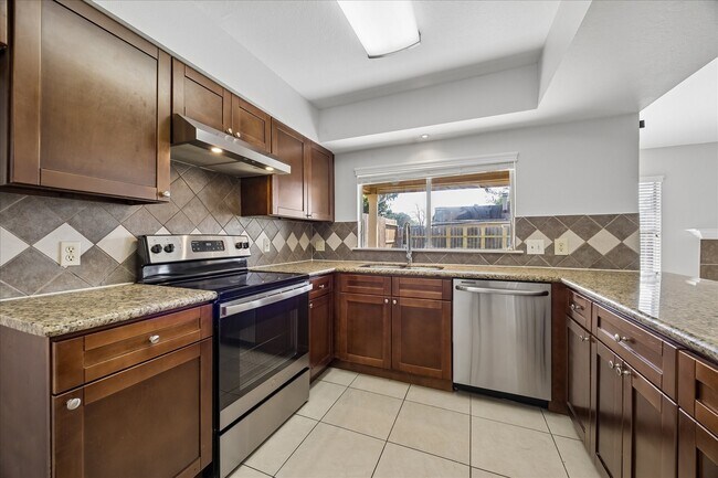 Building Photo - 8515 Cookglass Dr