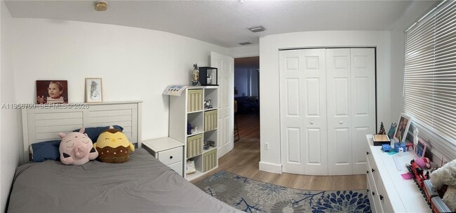 Building Photo - 218 SW 8th Ave