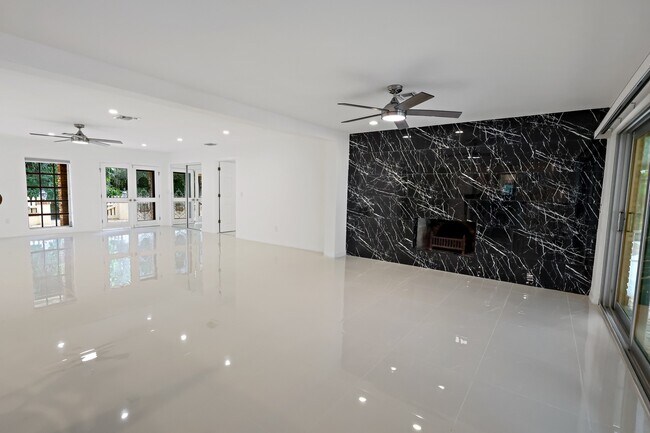 Building Photo - 6235 4th St