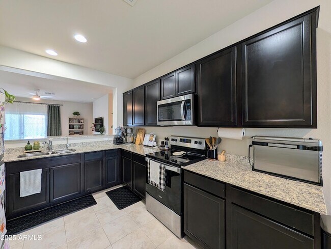 Building Photo - 24458 W Verlea Dr