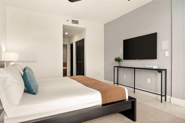 Building Photo - 9755 NW 52nd St