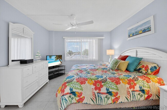 Building Photo - 3100 S Ocean Blvd