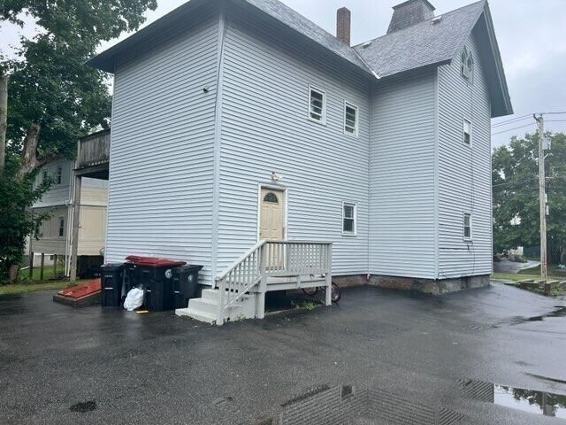 Building Photo - 232 Pleasant St
