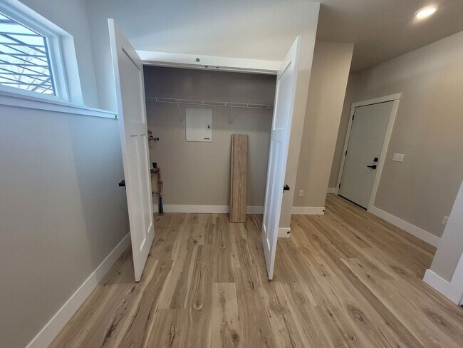 Building Photo - Cannery Crossing #2