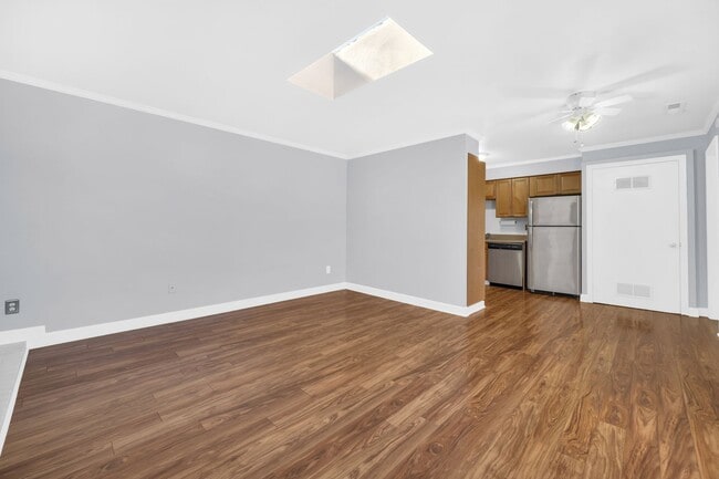 Building Photo - 1635 Ocean Bay Dr