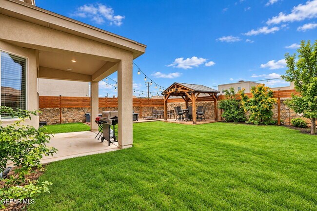 Building Photo - 14525 Juan Diego Dr