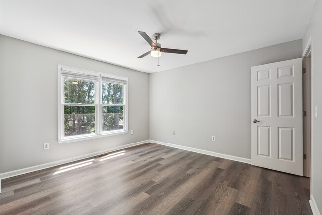 bedroom 2 - 2071 Defoors Ferry Rd NW