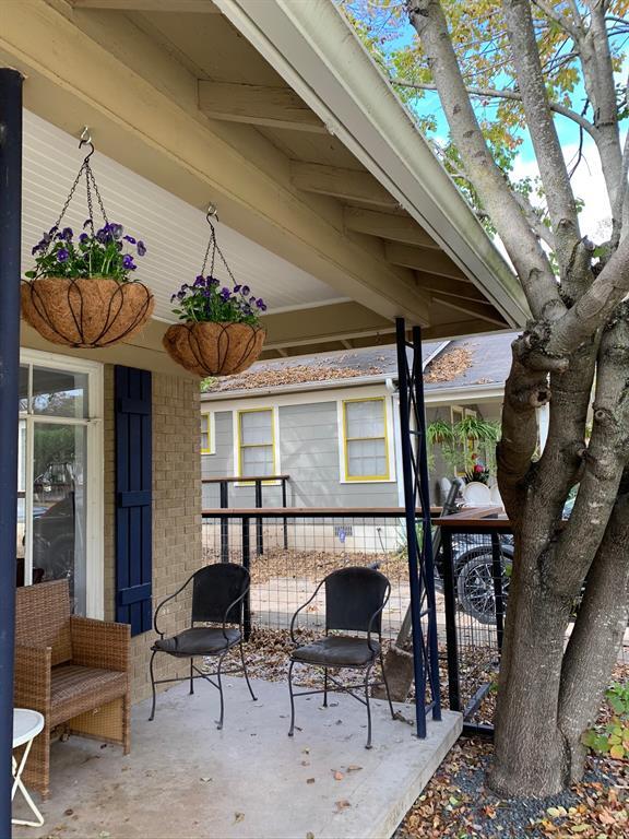 Building Photo - 2211 1/2 Pasadena Dr