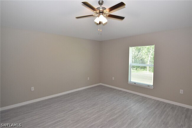 Building Photo - 2121 Firebrand Rd