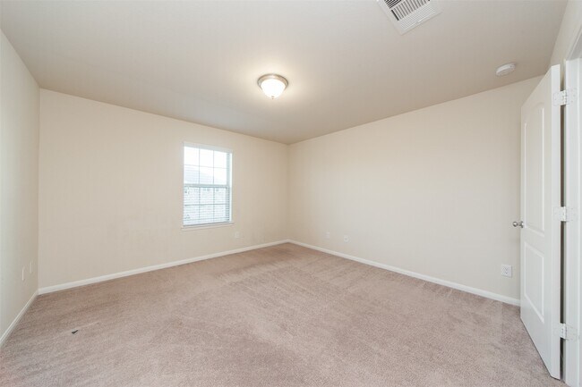 Building Photo - 26718 Hartford Grove Ln