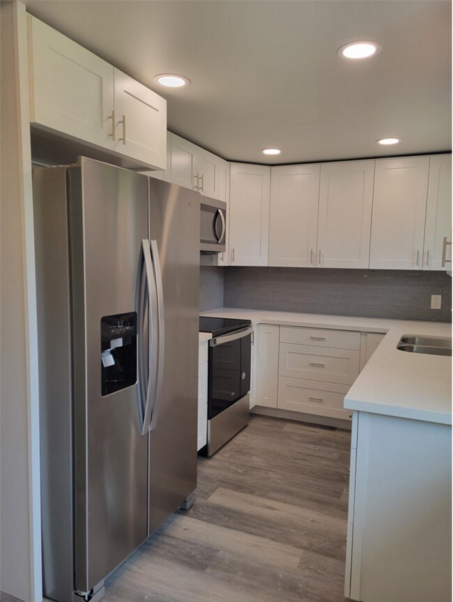 Building Photo - NEWLY REMODELED CORNER LOT IN RENTON