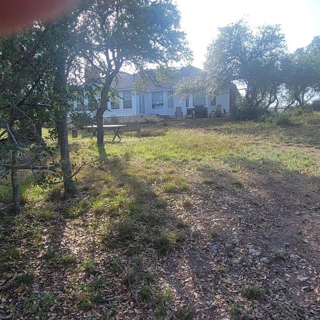 Building Photo - 10501 Hill Country Skyline