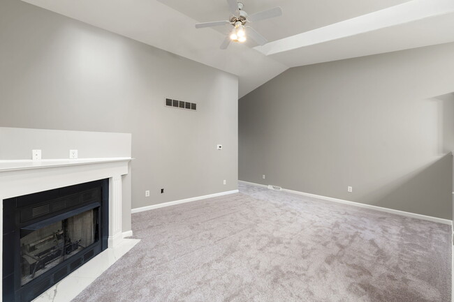 Building Photo - 1493 Stonefield Dr