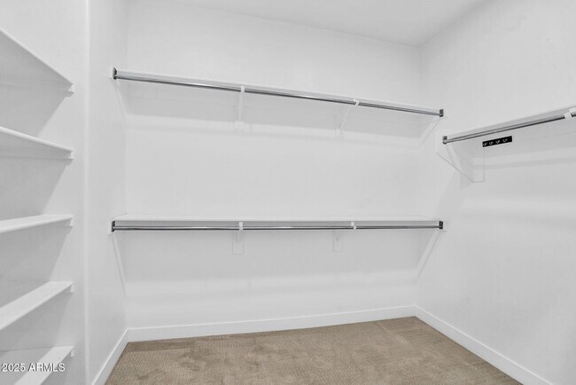 Building Photo - 1414 W Coral Reef Dr