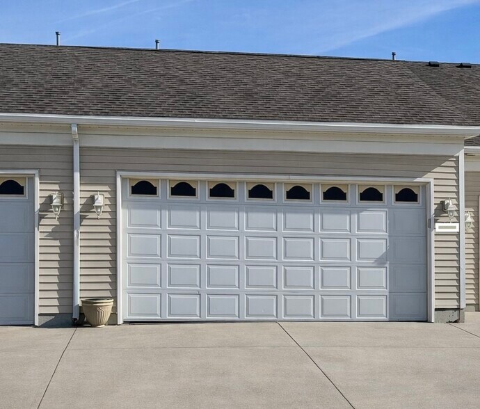 2 car garage with home - 2416 Eaton Ave