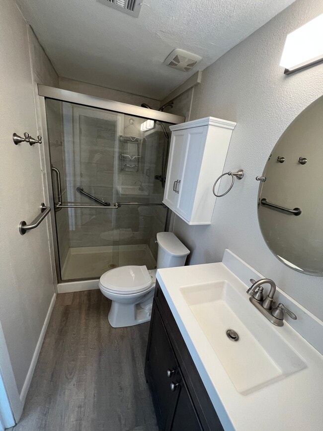Building Photo - 2333 W Larkspur Dr